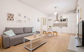Triana Alfareria Suites